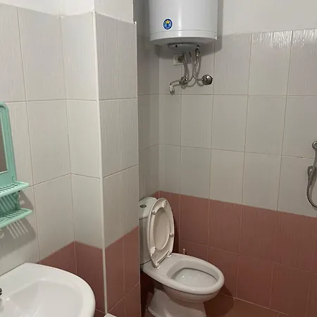 Priska Apartment *
