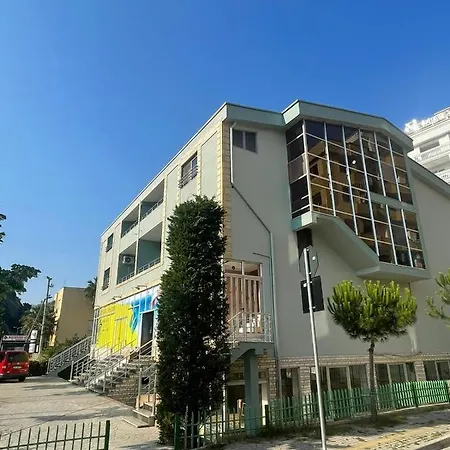 Priska * Durres